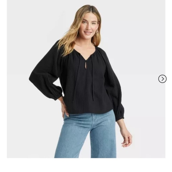 Universal Thread Tops - Women's Long Sleeve Blouse
- Universal
Thread new